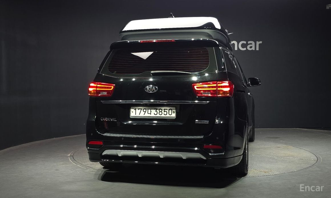  Kia Canival