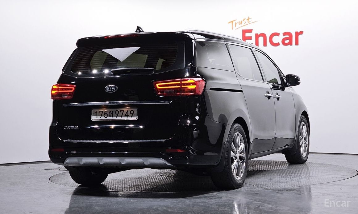  Kia Canival