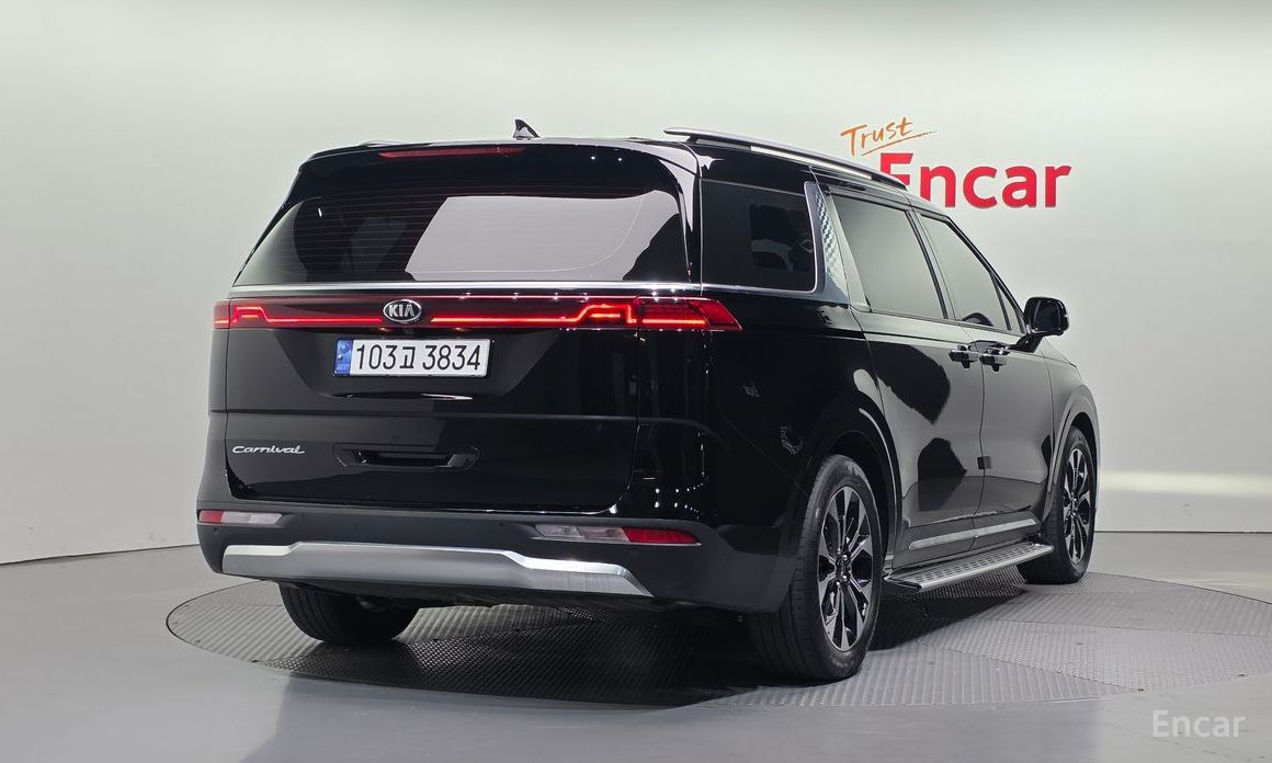  Kia Canival