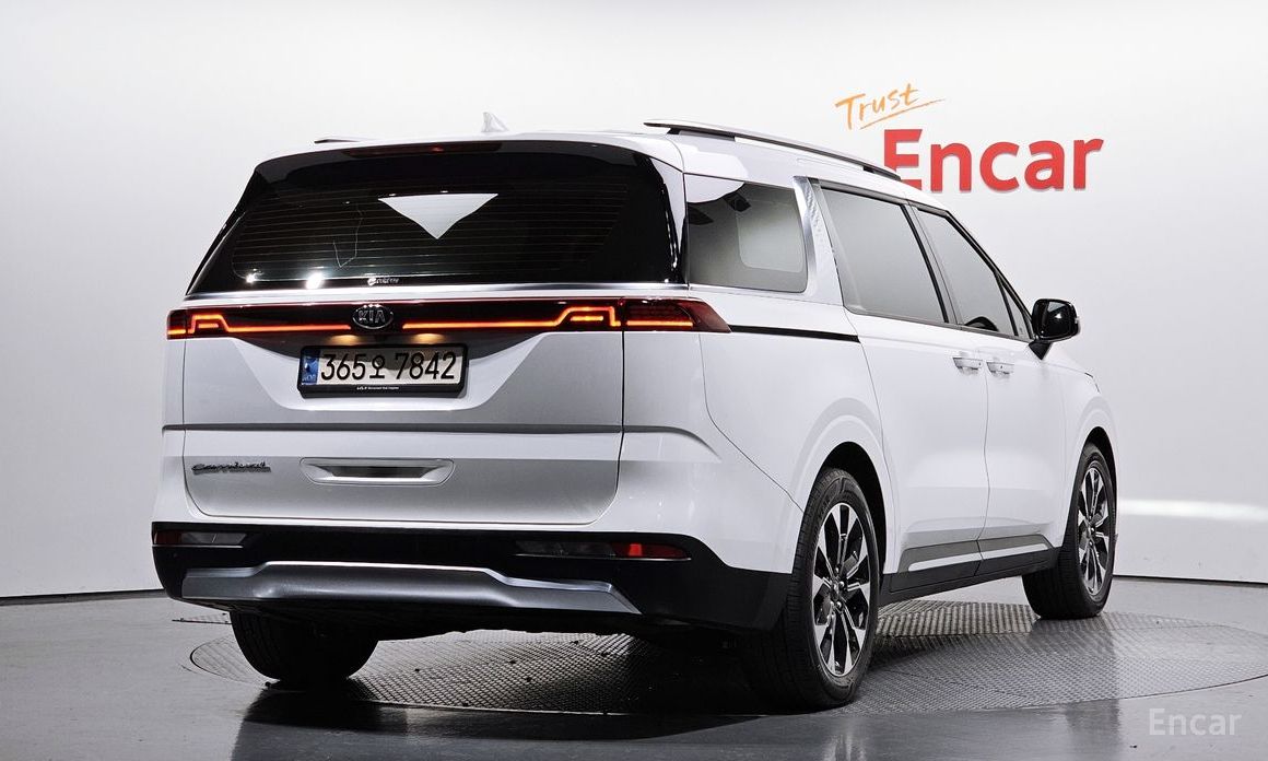  Kia Canival