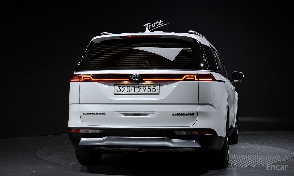  Kia Canival