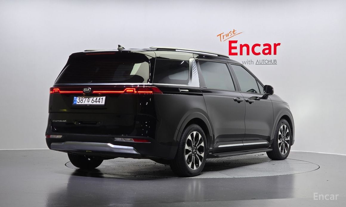  Kia Canival