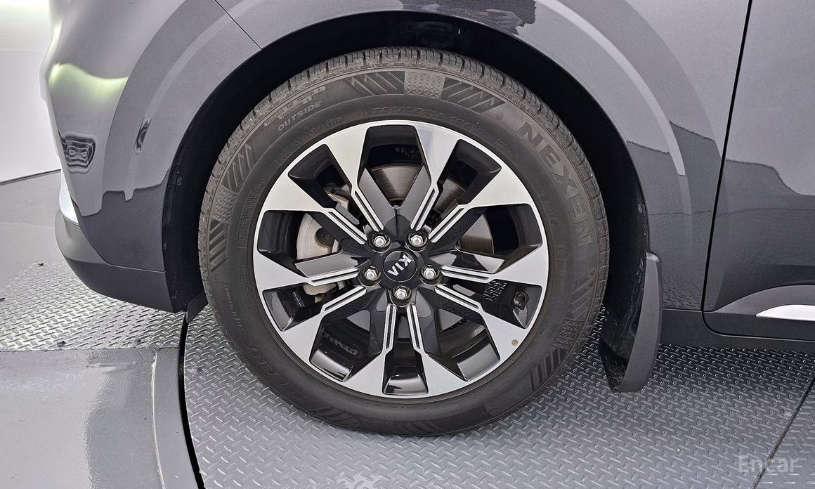  Kia Canival