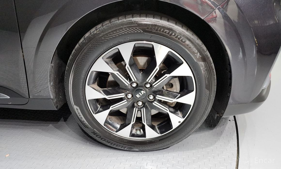  Kia Canival