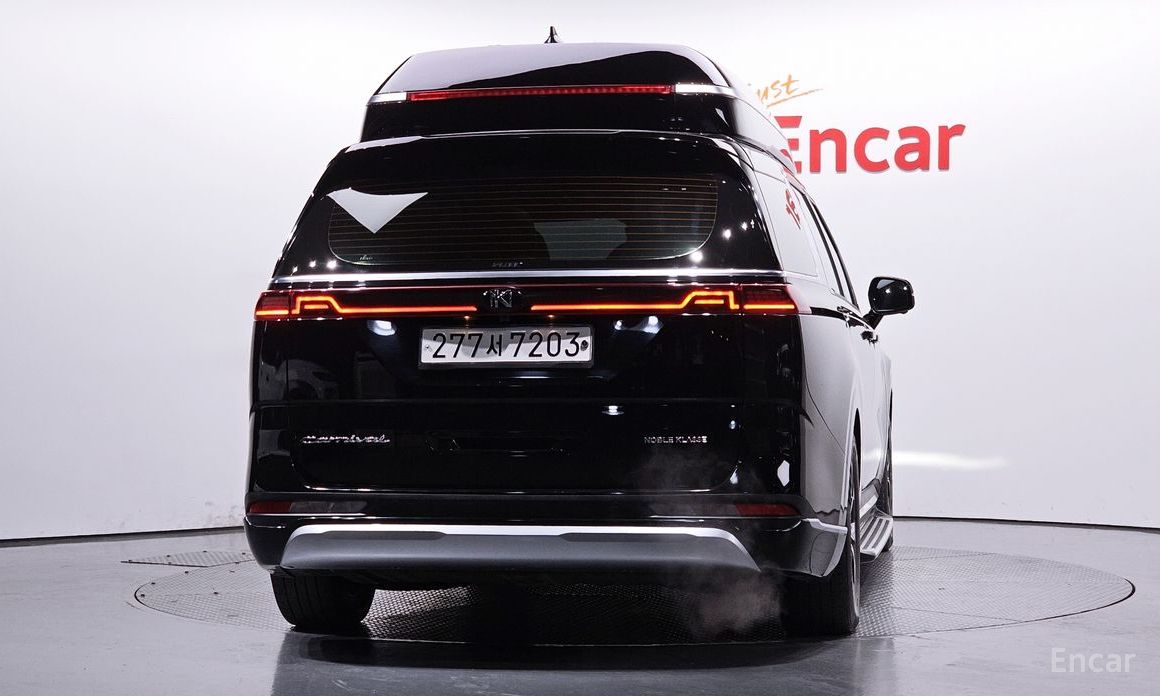  Kia Canival