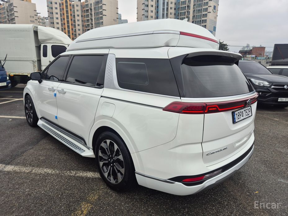  Kia Canival