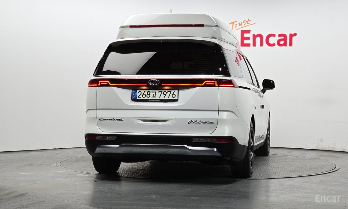  Kia Canival
