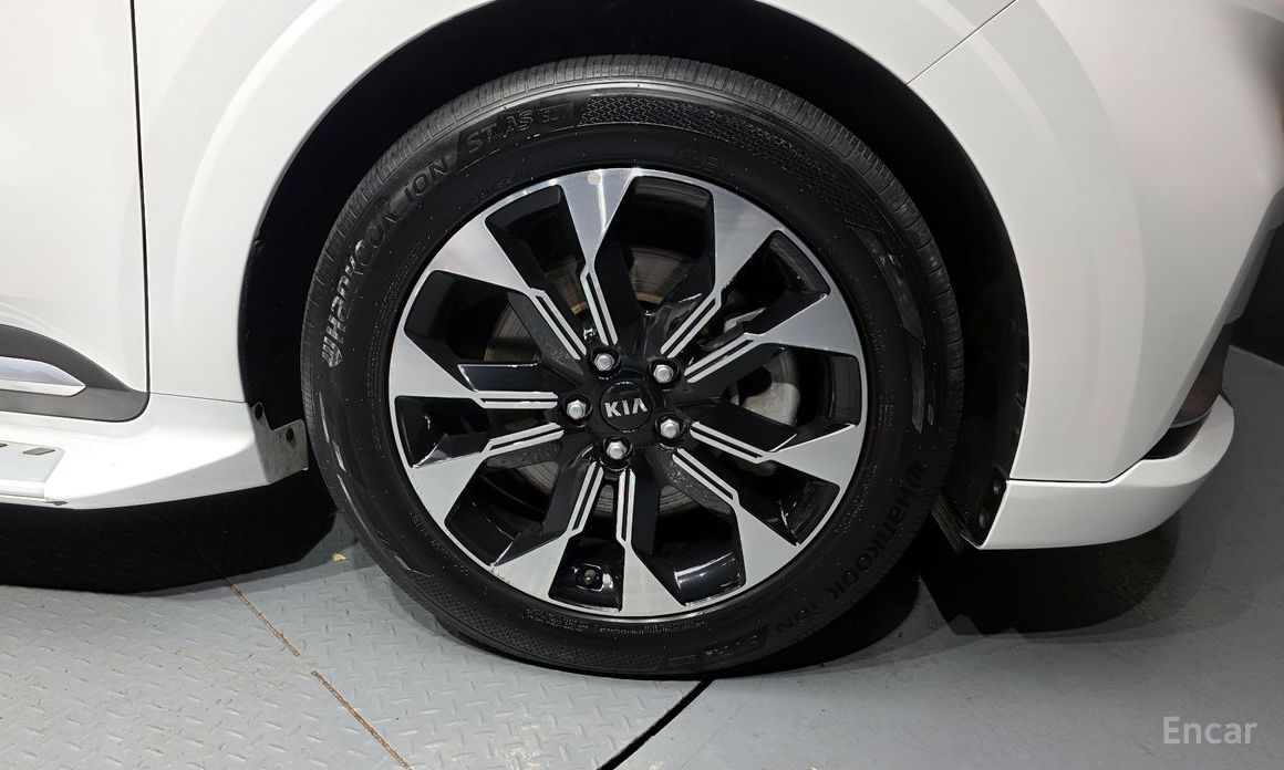  Kia Canival