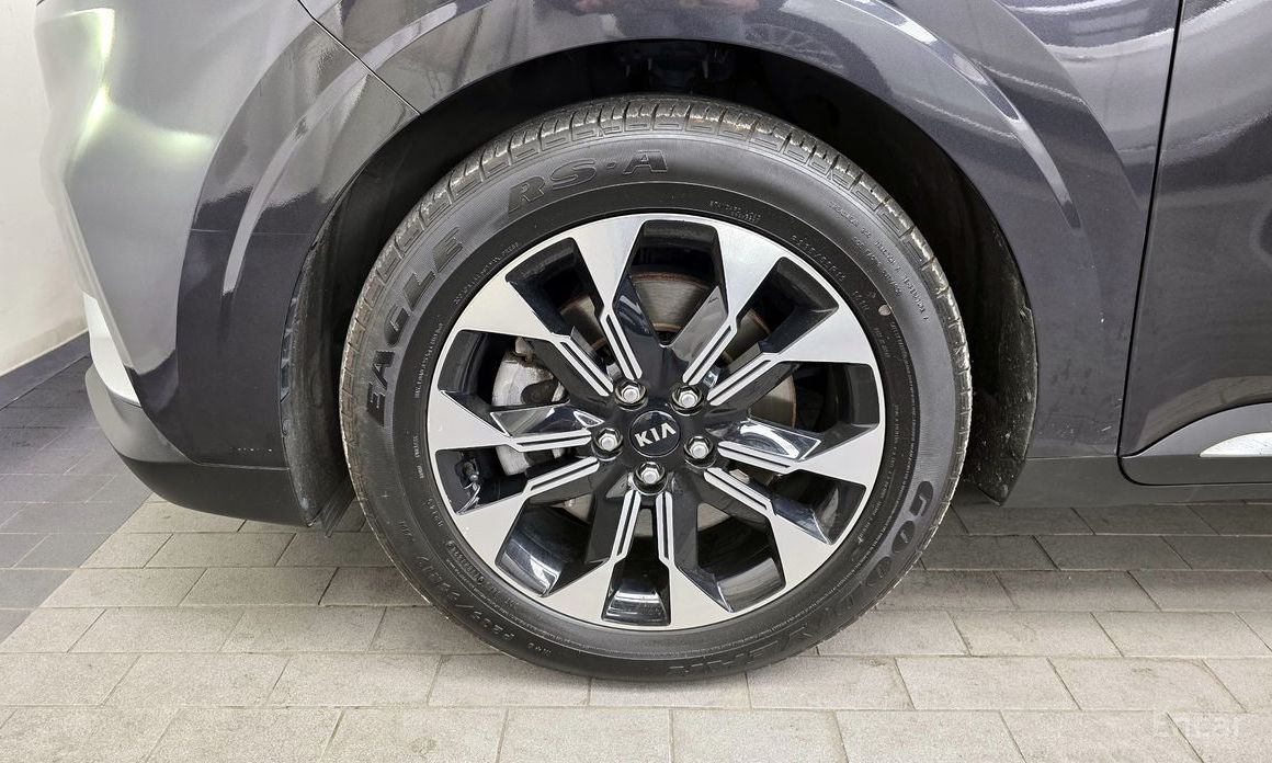  Kia Canival