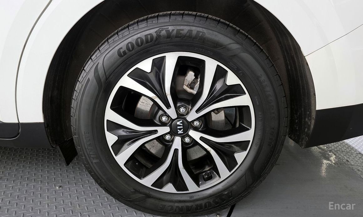  Kia Canival