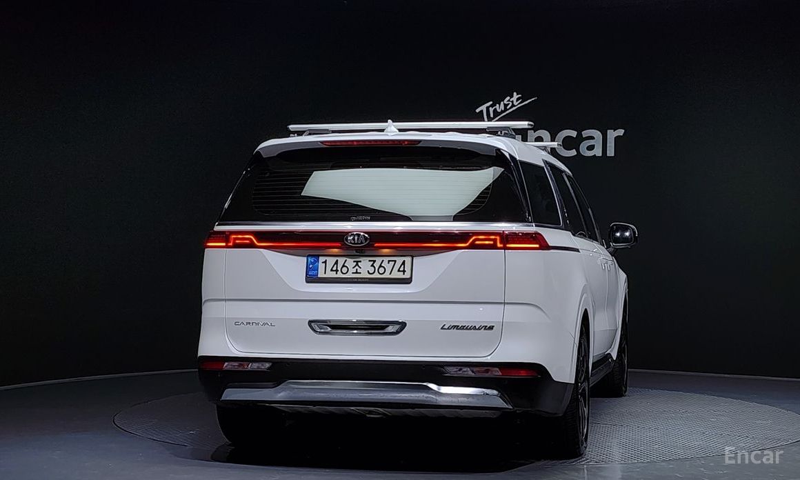  Kia Canival