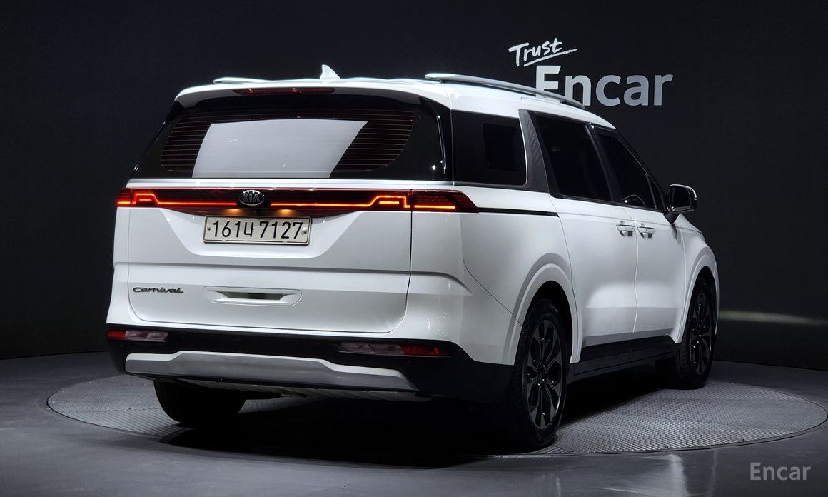  Kia Canival