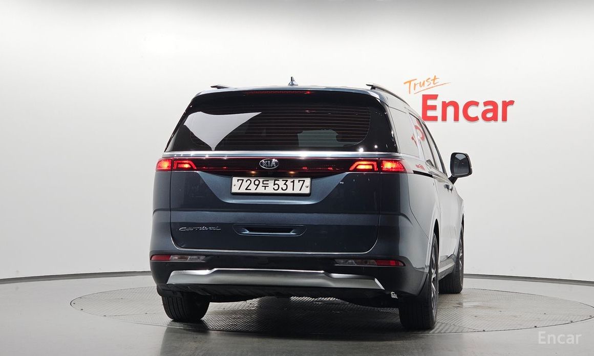  Kia Canival