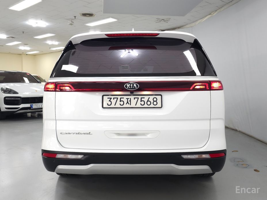  Kia Canival