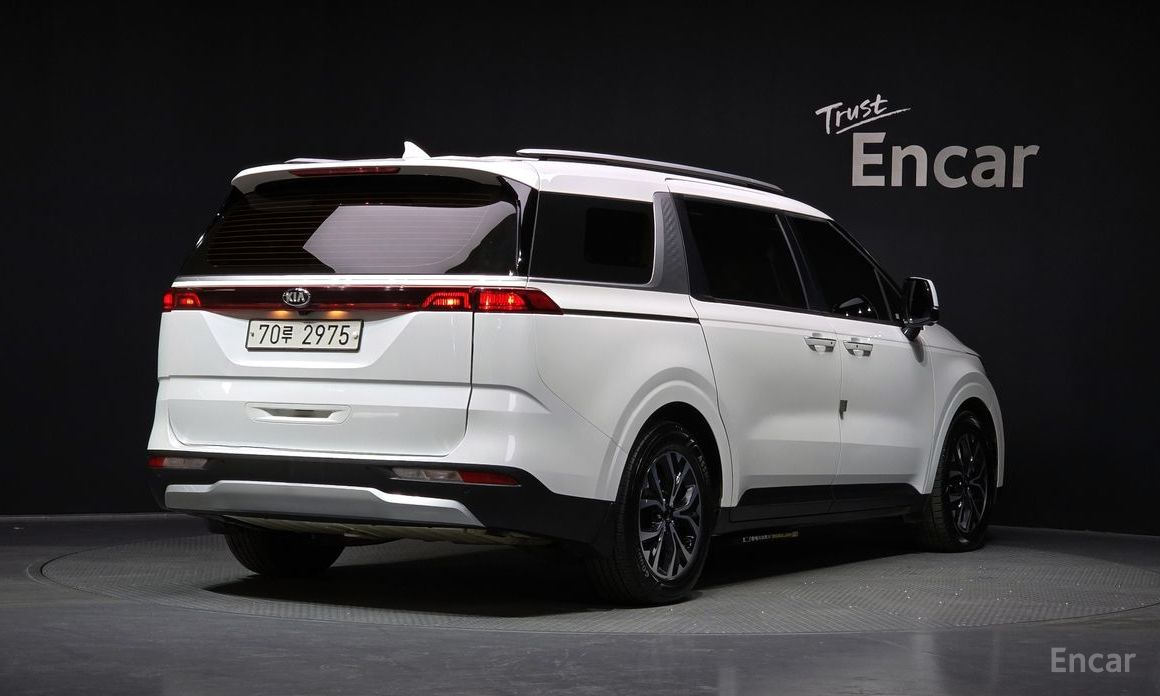  Kia Canival