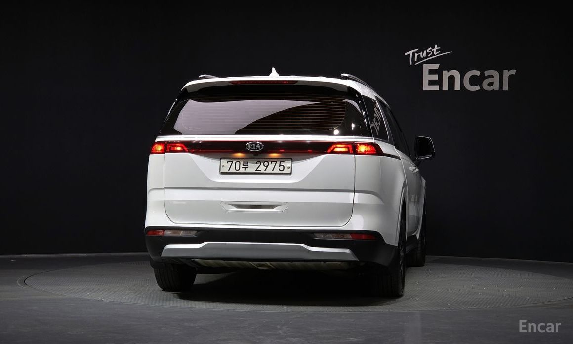  Kia Canival