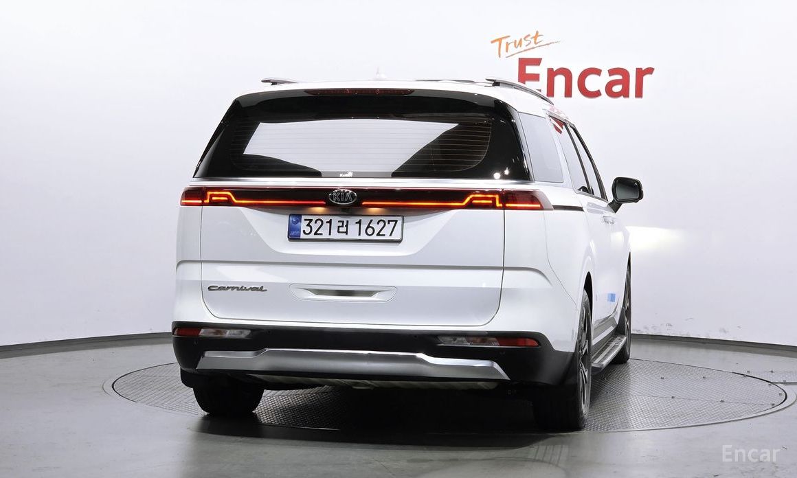  Kia Canival