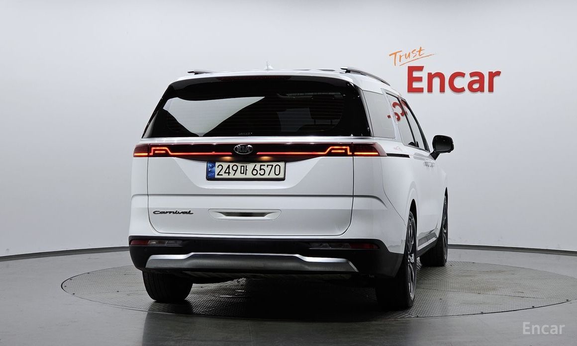  Kia Canival