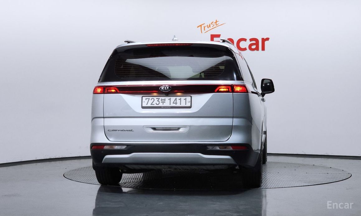  Kia Canival