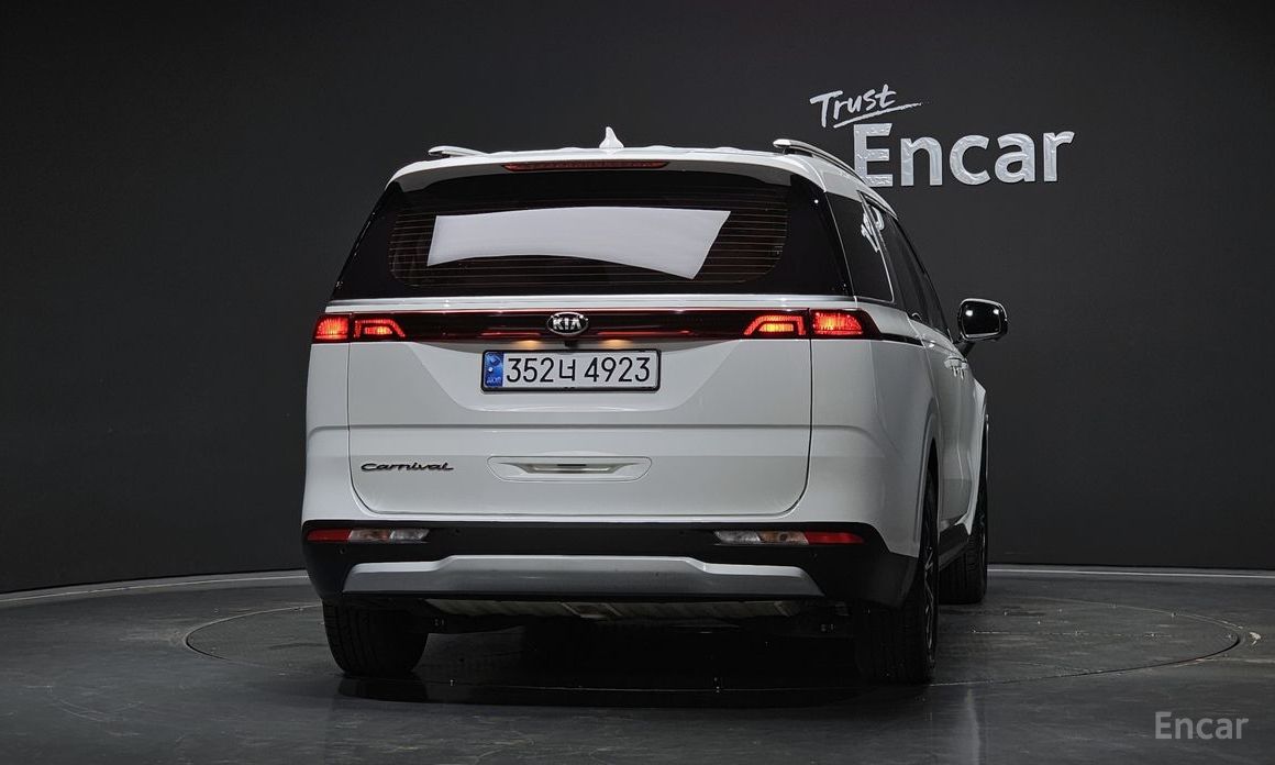  Kia Canival