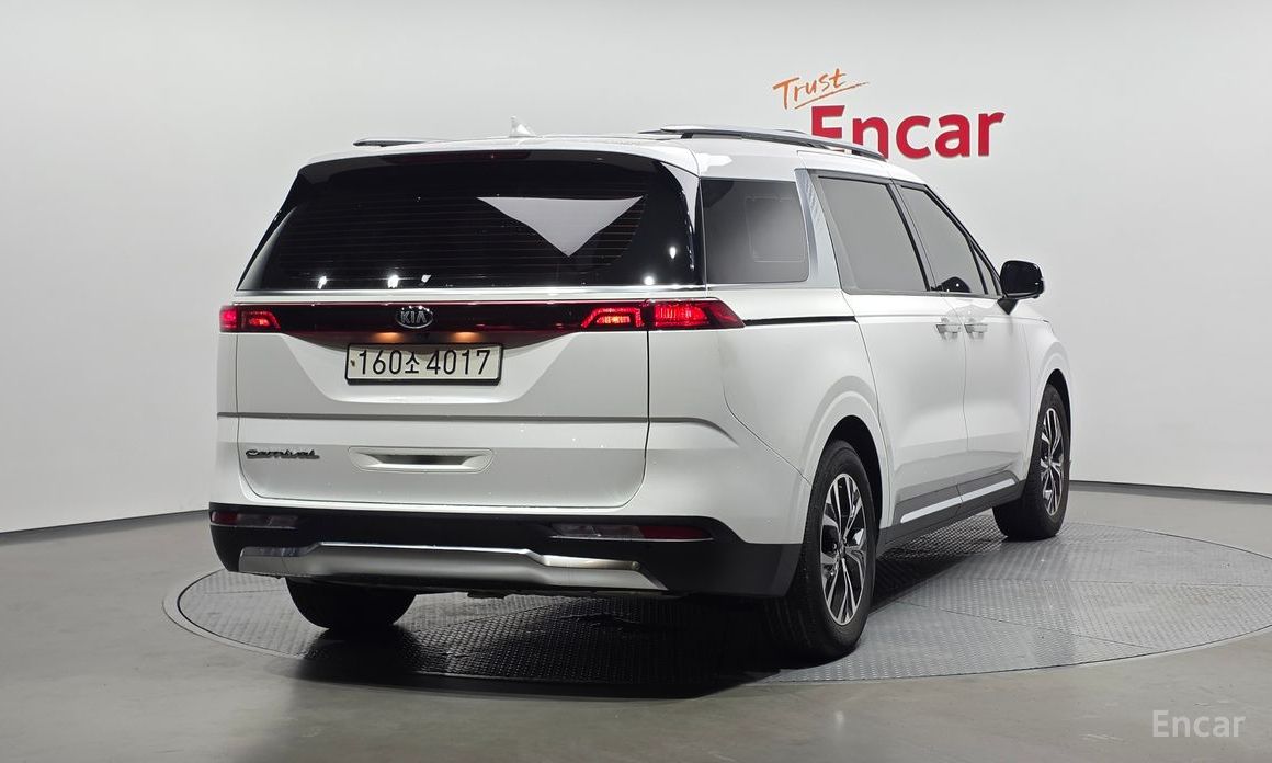 Kia Canival