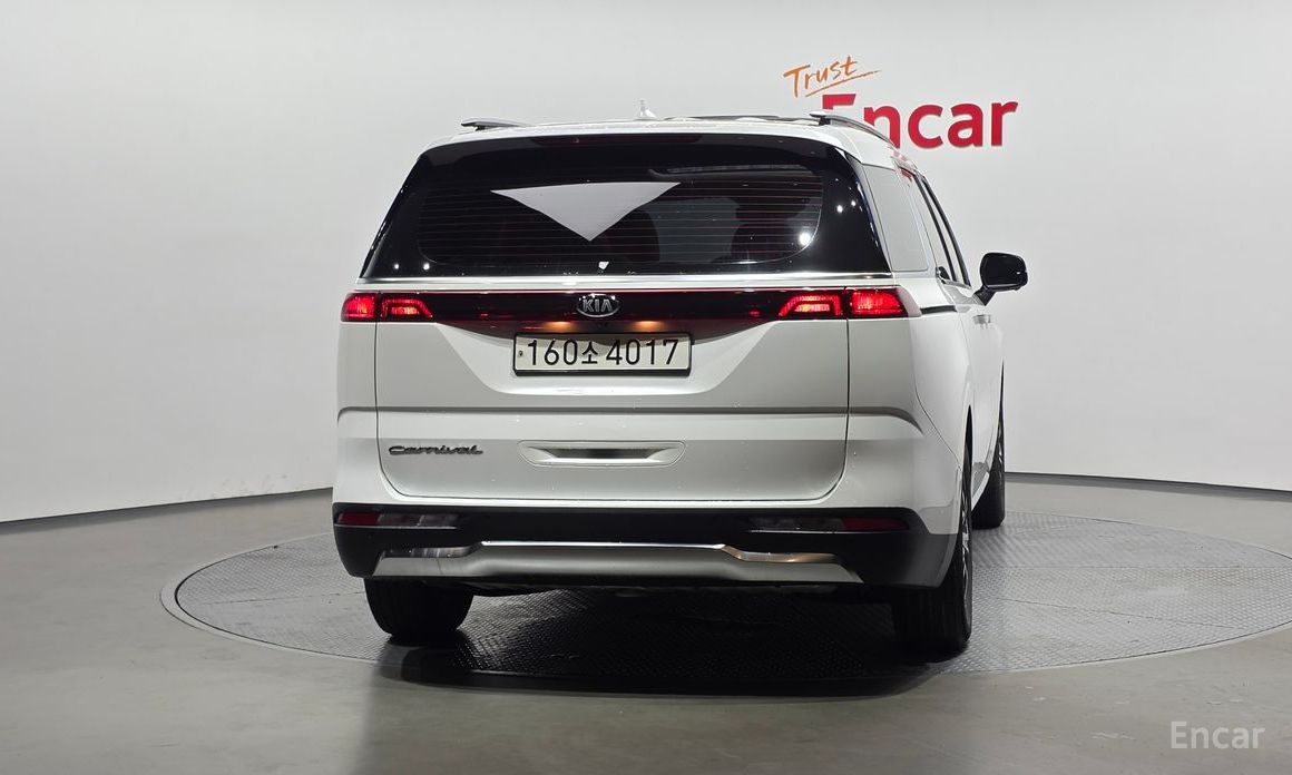  Kia Canival