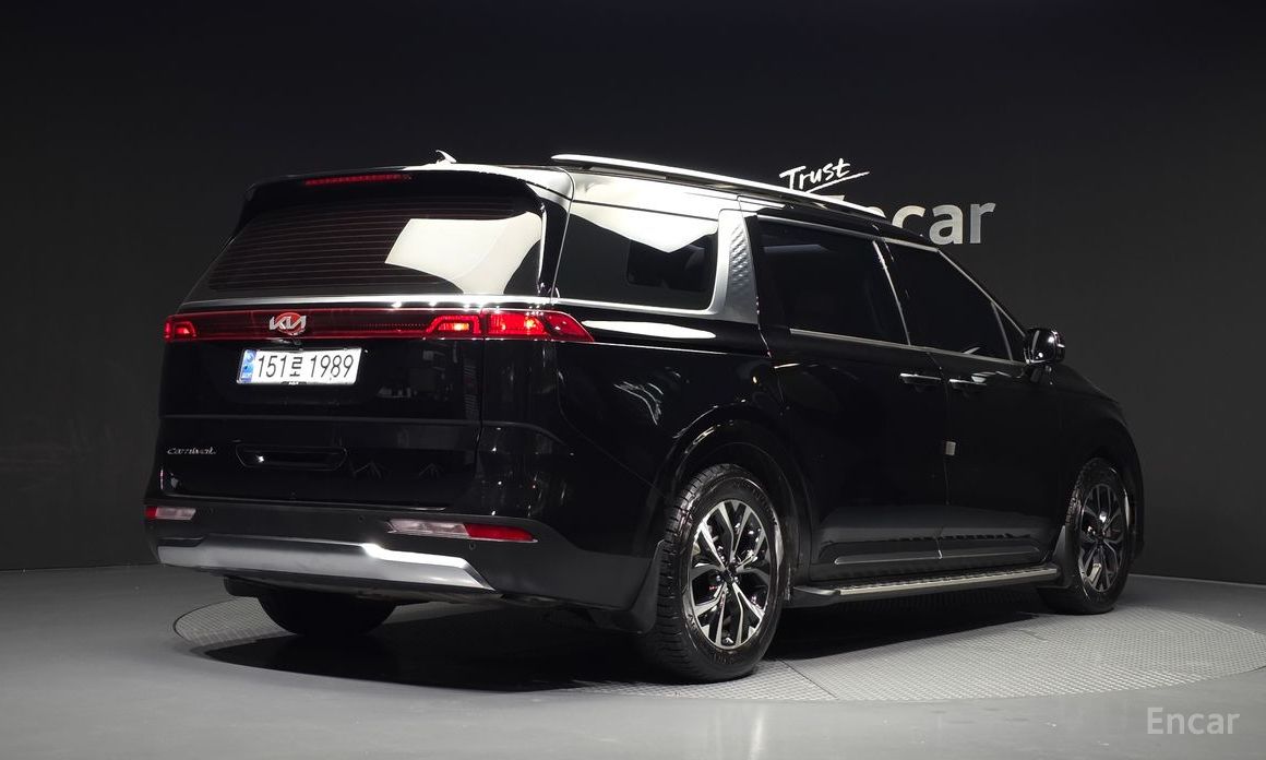  Kia Canival