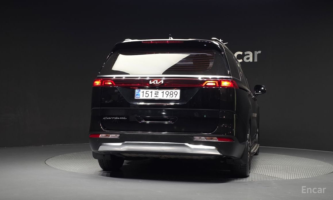  Kia Canival