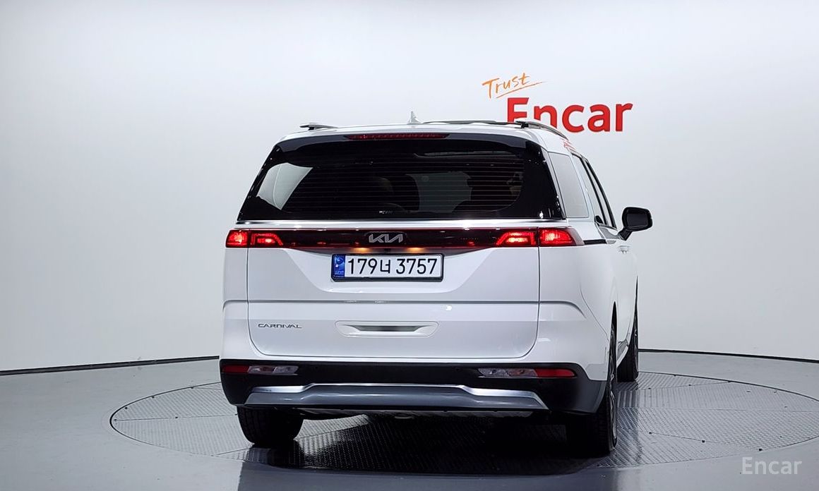  Kia Canival