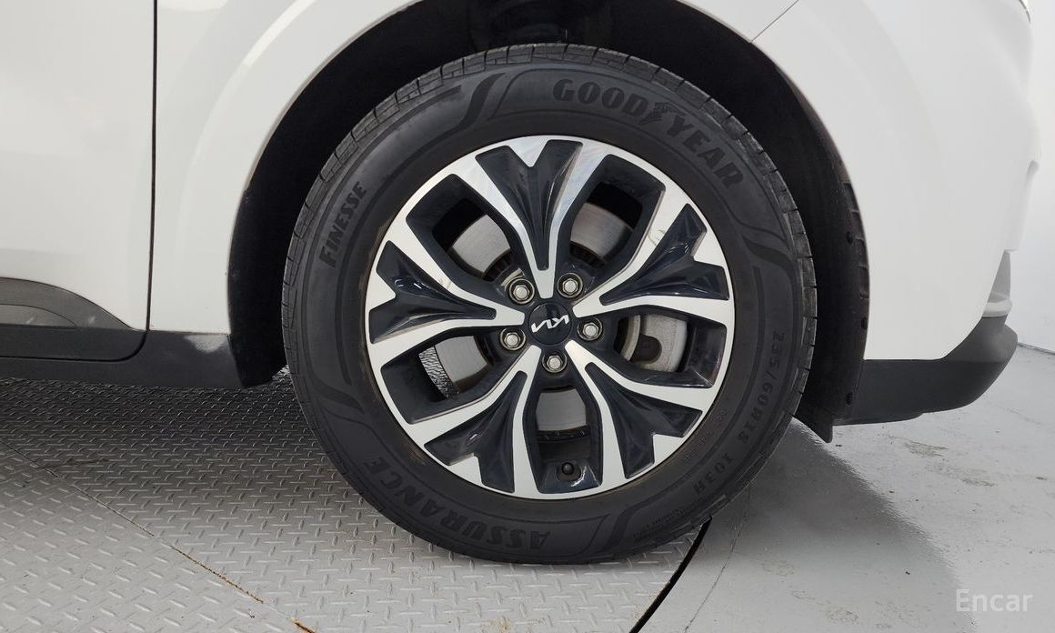  Kia Canival