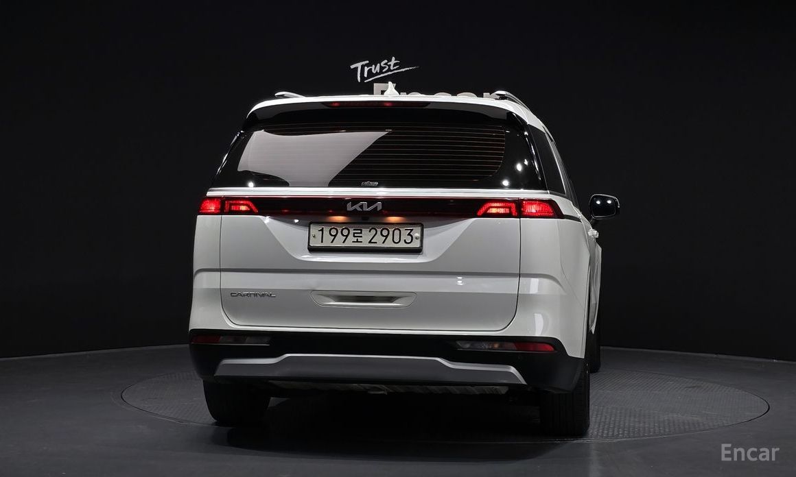  Kia Canival