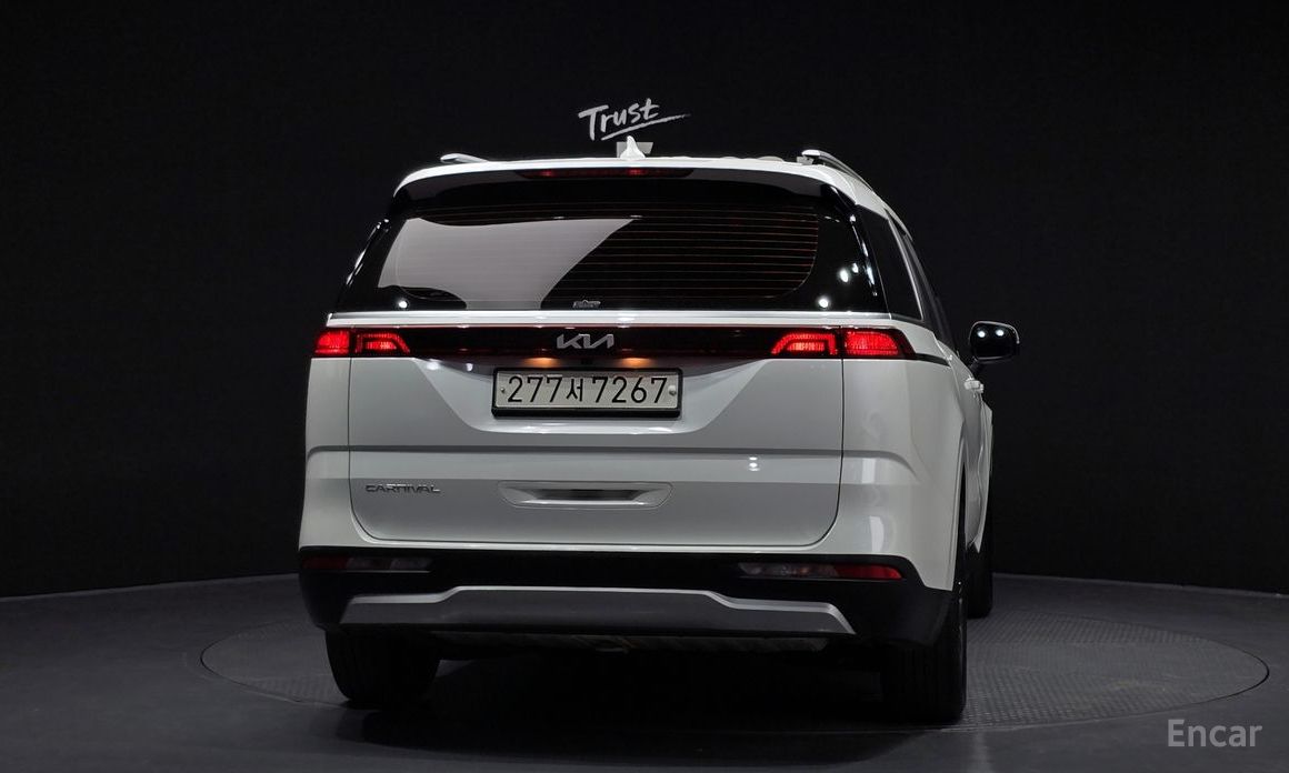  Kia Canival