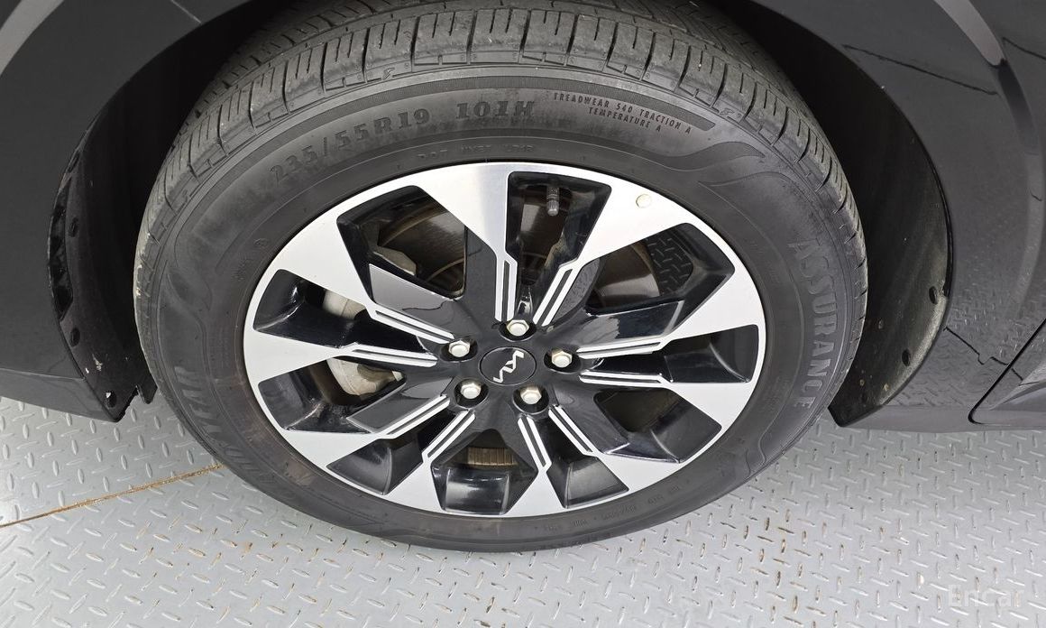  Kia Canival