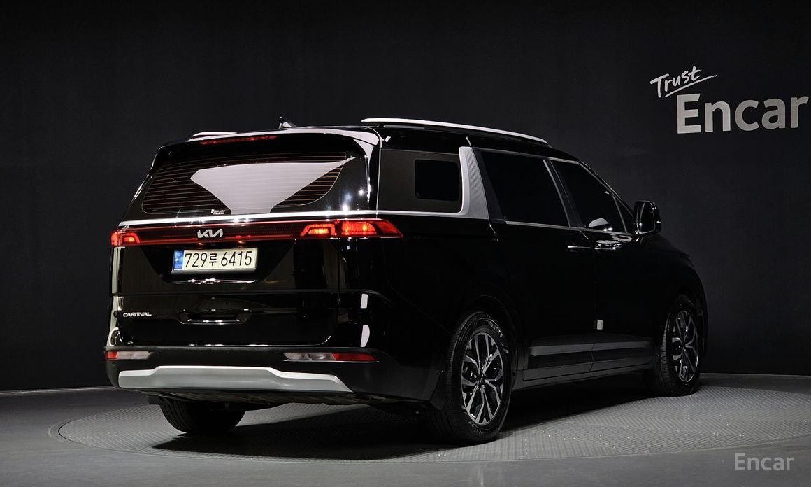  Kia Canival