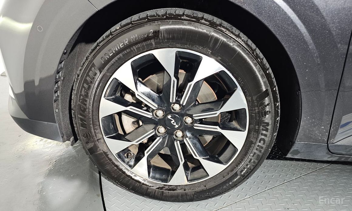  Kia Canival