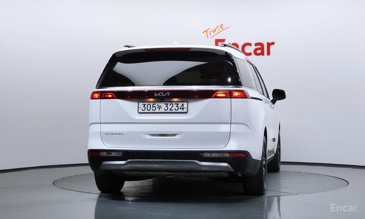  Kia Canival