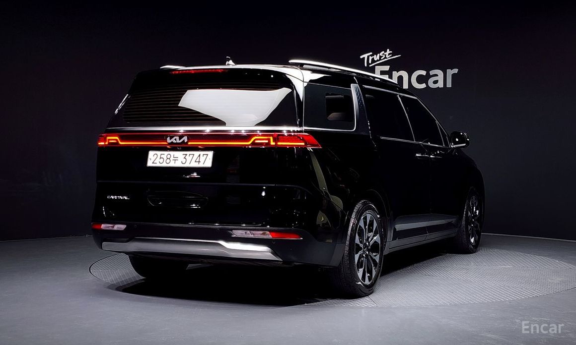  Kia Canival