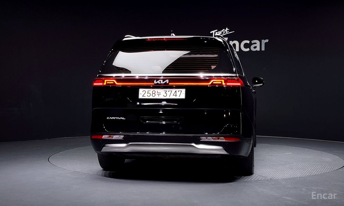  Kia Canival