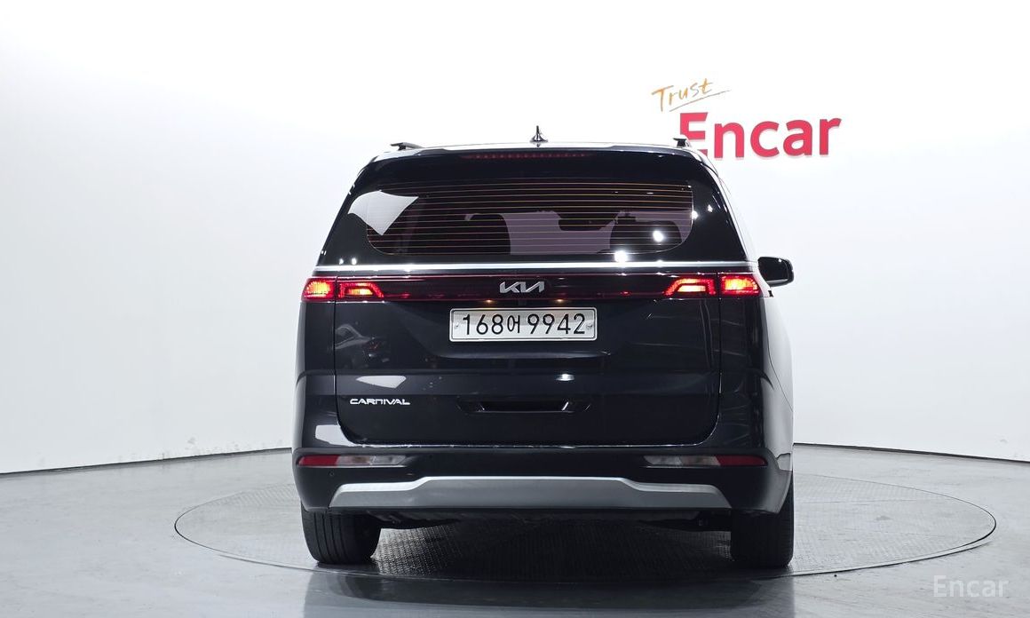  Kia Canival
