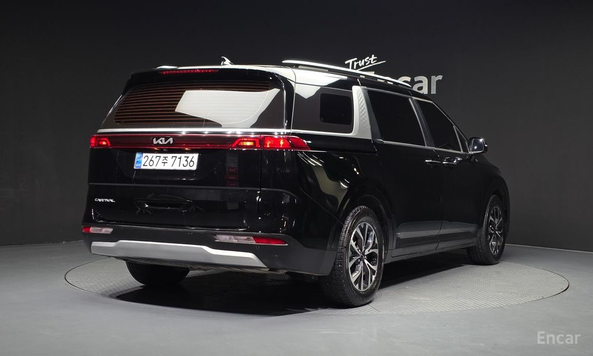  Kia Canival