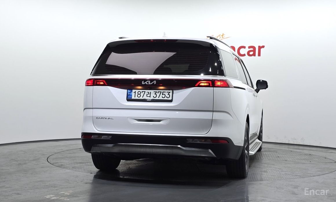  Kia Canival