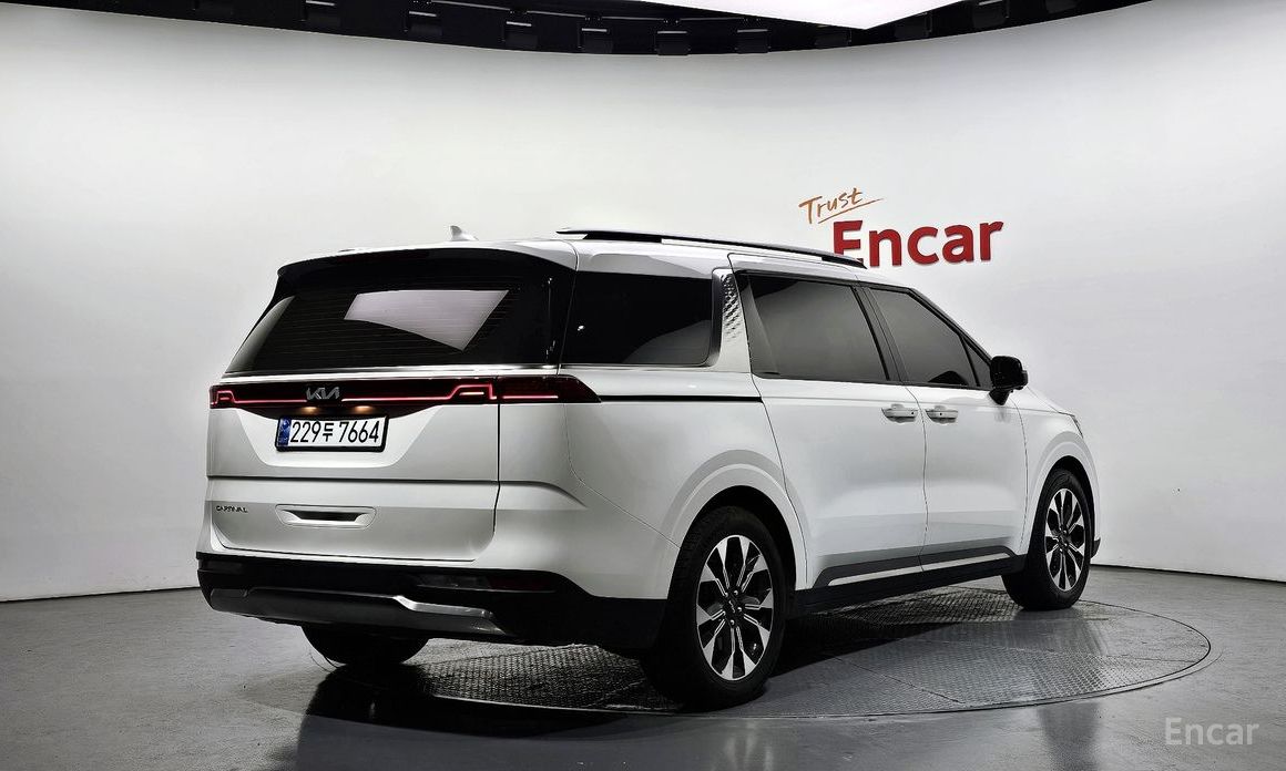 Kia Canival