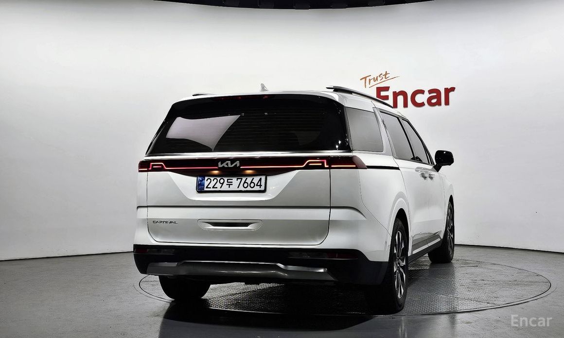  Kia Canival