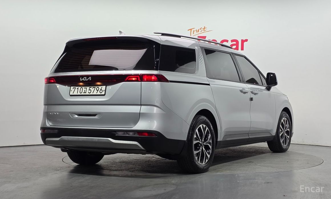  Kia Canival