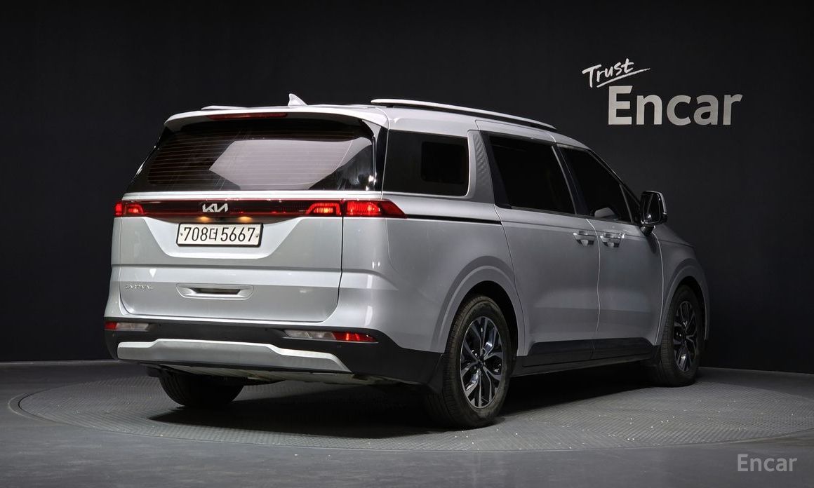  Kia Canival