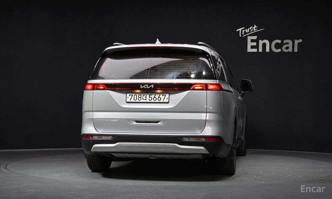  Kia Canival