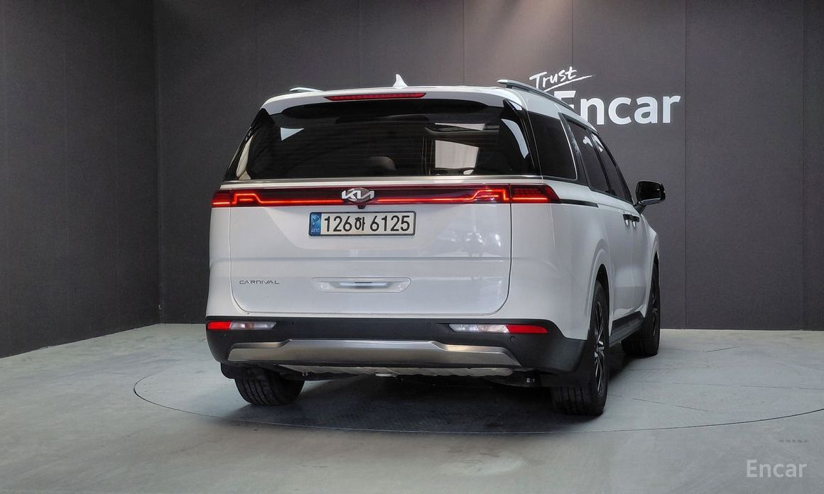  Kia Canival