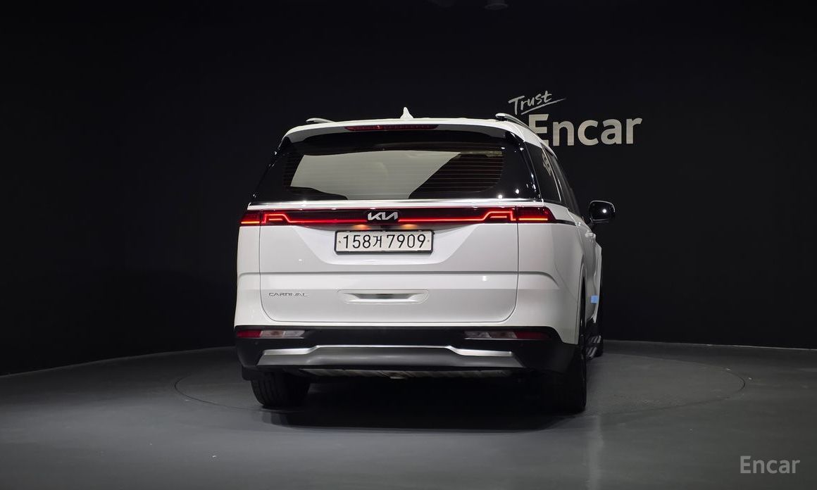  Kia Canival