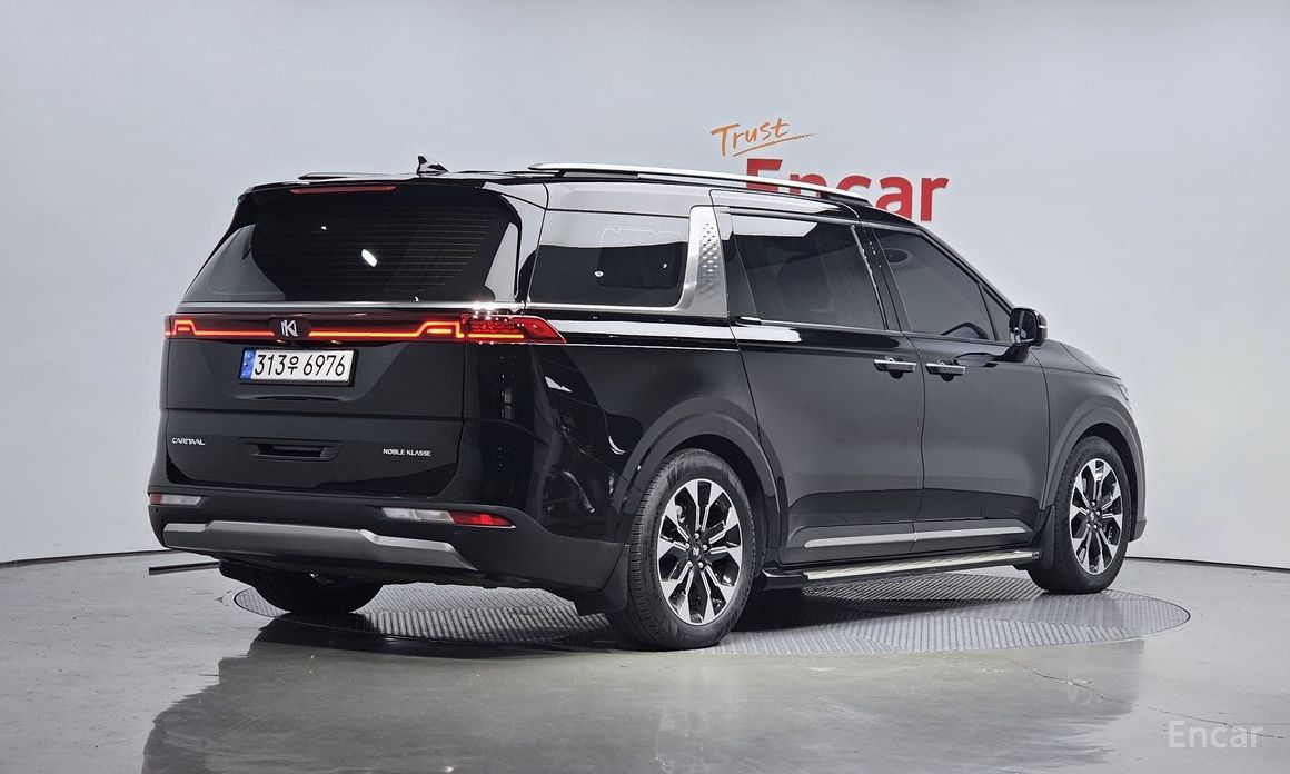  Kia Canival