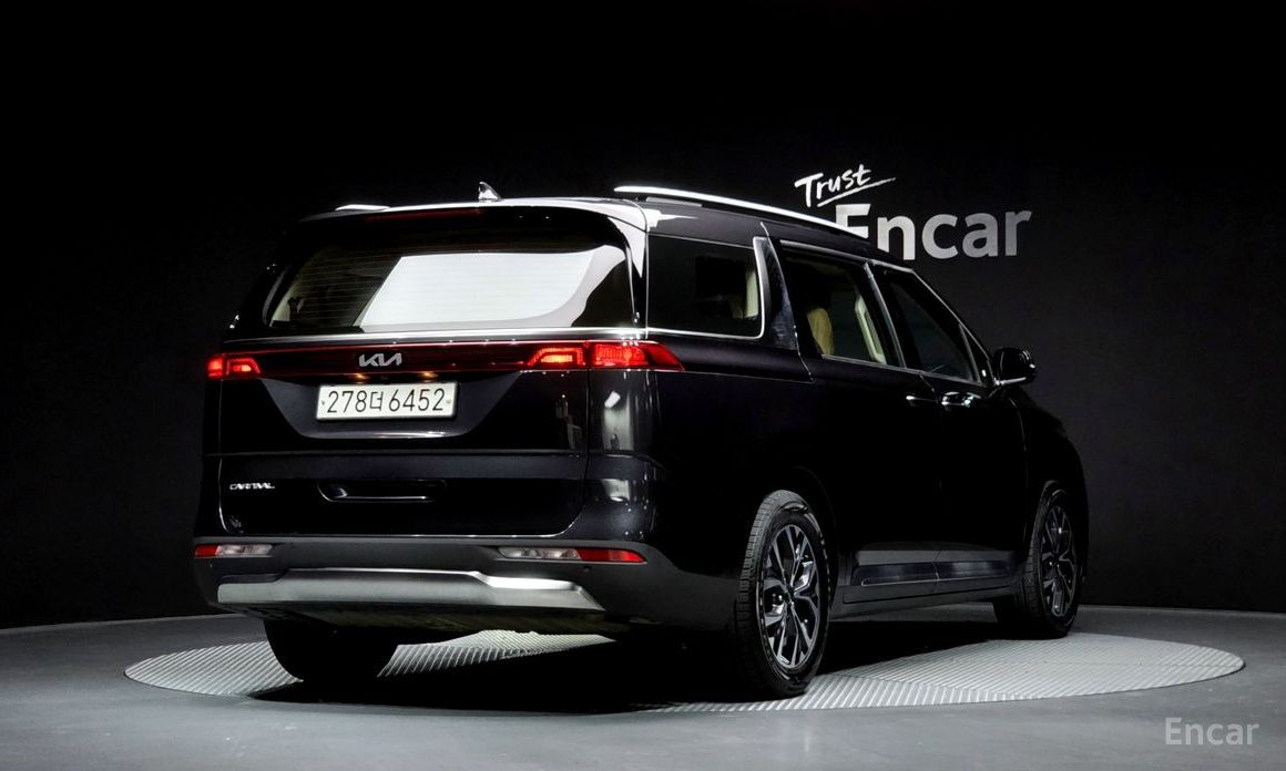  Kia Canival